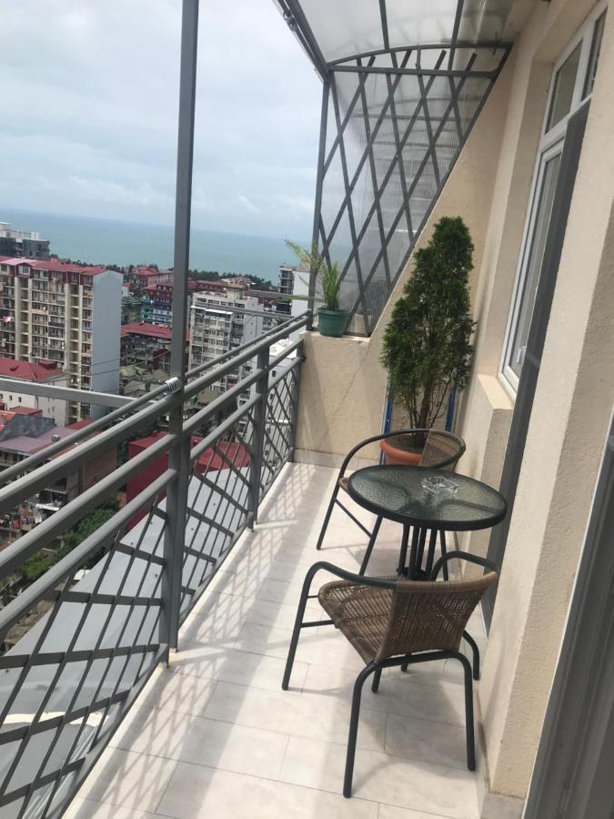 Appartamento Თათულის Ბუდე -Tatuli Nest Batumi Esterno foto